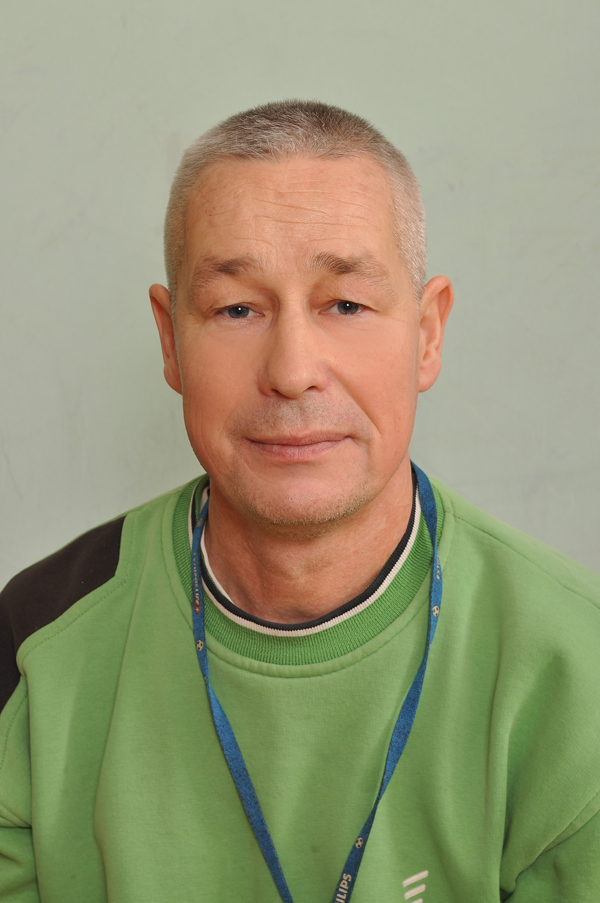 Горелов Сергей Геннадьевич, первая категория.